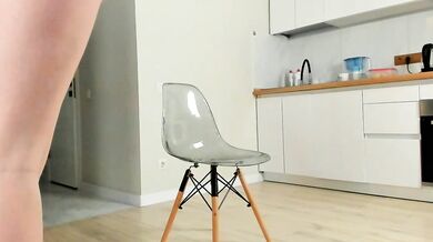 Emma_Flin's steamy video of her massive tits and juicy ass flowing in a wild fashion