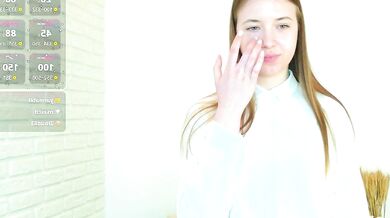 Watch Nico_collard's mesmerizing curves in real time with this mesmerizing record