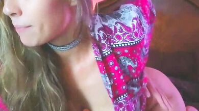 Watch the Beautiful Derriere Engage in a Nude Leak with her New Video!