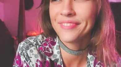 Watch the Beautiful Derriere Engage in a Nude Leak with her New Video!