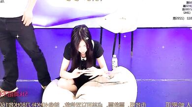 XG_GH123's wild cam show: Asian camgirl twerks and gets nailed in various positions!