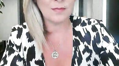 Interactive solo show featuring blonde milfs with small tits fingering and playing with oil-show toys