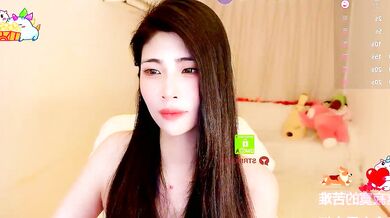 Vaidurya-Yolo's steamy striptease with her petite frame and oiled-up ass will make you drool