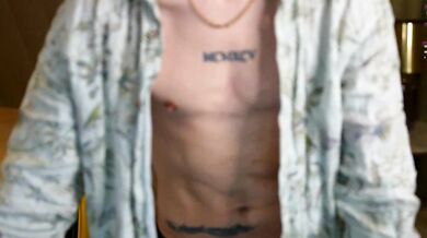 Watch Graceful behind Engaging entertener get wild with Spicypairlive