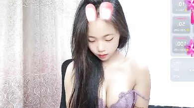 Lvy--v's romantic-asian striptease with toys-interactive cam-show