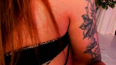 Sweet__sugar's amazing curves and sexy assets will make you drool in lust