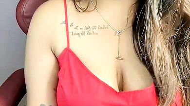 Private topless sex with young brunette slut Shanayaaa_1: Big tits and deepthroating skills will make you cum hard!