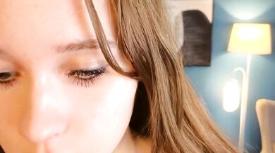 Tonya Taylor's Energetic Performances on Camera - A Nude Leak Show!