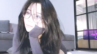 Ake_Mi's voluptuous curves get drilled hard in this hot cam show