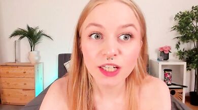 Mia Meows' mesmerizing hips are the perfect breeding ground for your naughty desires!