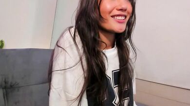 Sam01___ seduces Alluring enchantress with a seductive touch