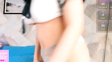 Watch Jessie_Stars get naughty in this steamy nude leak video