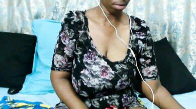 Kadibabe's steamy striptease ends with a wild creampie on cam