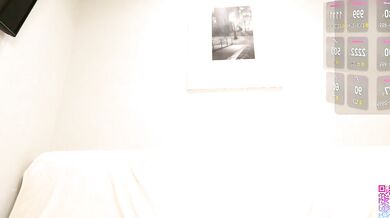 Watch stunning contours of this sultry babe in hot action on video