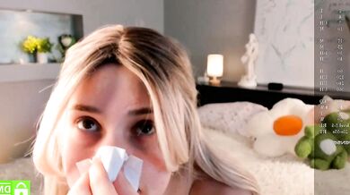 Watch Margarethowell's stunning Graceful behind Webcam in Uncensored Action