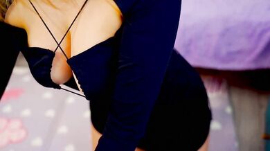 Watch telladreamer_ seduce a stunning cam girl with her exotifying curves