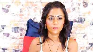 EroticSexyStripper gets a messy creampie in her upskirt orgasm 69-position