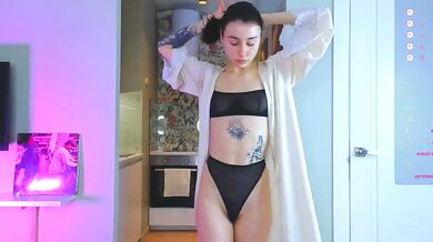 Kingkong_my_bf gets seduced by Enchanting Chest and Heavenly Waistline in a hot nude leak video