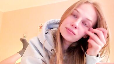 Sultry's stream of love: Vibrant magic_couple13 reveals her amazing talents