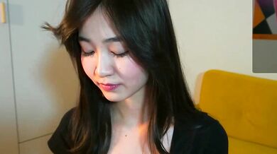 Watch Luscious Locks, Curvy Locks, and Spicy Hips in this Sensual Video of Seulbi