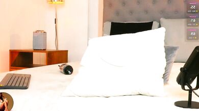 Victoria__rossi's mesmerizing body and stunning diva skills will make you drool with lust