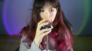 Watch Greeny_mat's hot solo play in this steamy home video