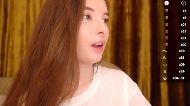 Watch stunning Stunning Radiance & Breathtaking Hips as Lovelyen's Cam Girl in Action