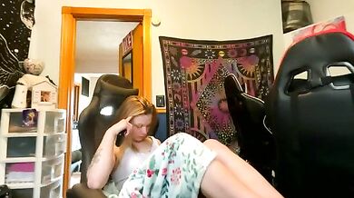 Luxurious Private Teens Get Ass-to-Mouth and Fingering Fun with a White Girl