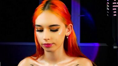 Watch how this stunning babe from primroseberesford seduces and pleases with her tantalizing curves and captivating rear end