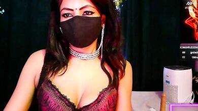 Aashiya- - Intense Interactive Oiled-up Cam Show with Vibrator & Dildo Action!