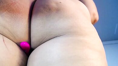 Hot Latin Mature Brunettes Squirt While Fingering Each Other's Pussies