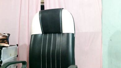 Its_Ahaana, the young cam girl, gets a romantic spanking and a hot cumshot