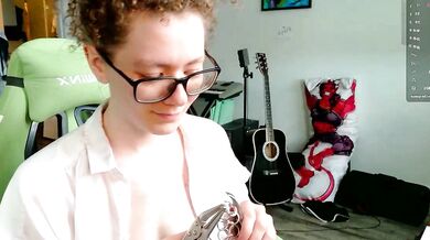 Watch Mesmerizing Melons Curvaceous and Elegant Curves in Video