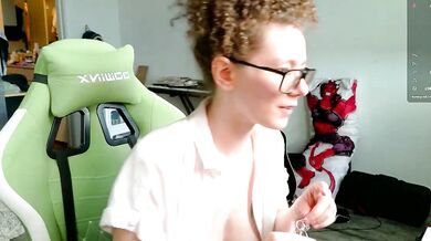 Watch Mesmerizing Melons Curvaceous and Elegant Curves in Video