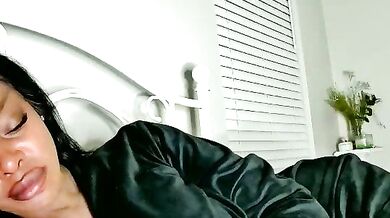 Ataliahhh has a blast playing with her squirting toys on cam2cam