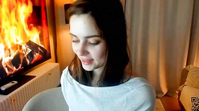 Carmen Moore's tight camel toe gets fingered & sprayed with facial in POV video