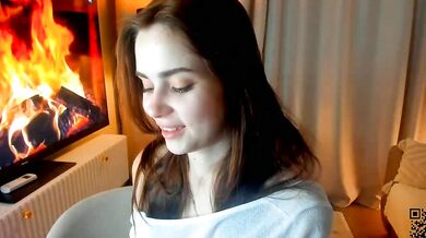 Carmen Moore's tight camel toe gets fingered & sprayed with facial in POV video