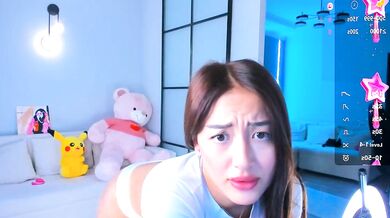 Watch the sensual seduction of Natural Body and Throbbing tremors with Erotic tremors assets