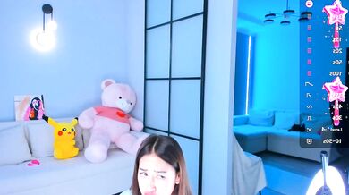 Watch the sensual seduction of Natural Body and Throbbing tremors with Erotic tremors assets