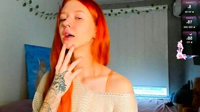 Sunny Vixey's backside moans are recorded on this Webcast - Mesmerizing Chest Moans