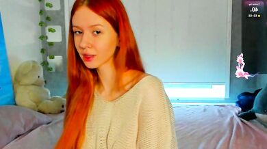 Sunny Vixey's backside moans are recorded on this Webcast - Mesmerizing Chest Moans