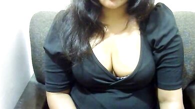 Lov_Aish's steamy private show - Big-ass-teens in a hot, dirty, and recorded clip!