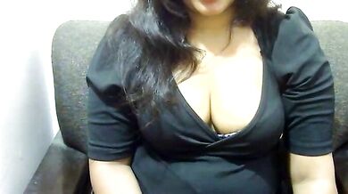 Lov_Aish's steamy private show - Big-ass-teens in a hot, dirty, and recorded clip!