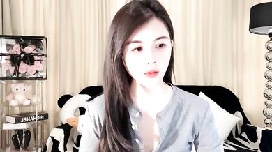 Luxurious Asian girl lvy-w squirts while giving her best friend a hot, dirty BJ in front of the camera