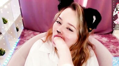 Melissabowen's Intense Shivers Recorded on Video for Your Passionate Enjoyment