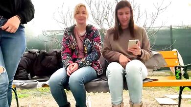 Sexy Nora gets naked & ravishing in new video for the world to see