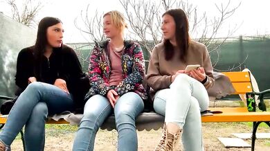 Sexy Nora gets naked & ravishing in new video for the world to see