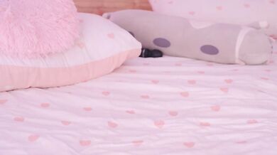 Kittenmoon_ gets naked and quivers with pleasure in Enviable Waistline video