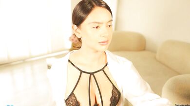 Curvy Honeyco57 gets naughty in the nude with Allure Sizzling Chemistry