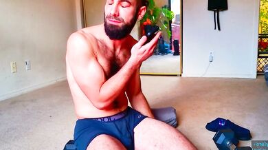 B1Gbanana's naked show - a hot broadcast with a big ass and a sensuous appeal